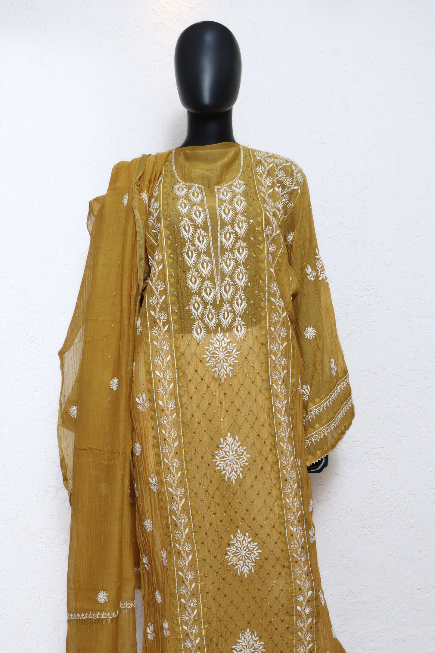 Mulchanderi 4 piece Chikankari Set (Semi-Stitched)